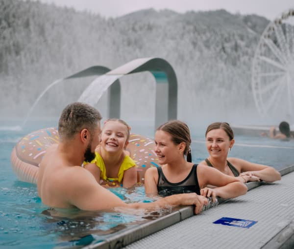 Родина та друзі<br>4 години